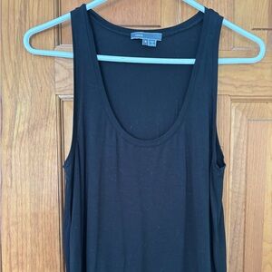 Vince Sleek Scoop Neck Tank — Sleeveless  in Black — Size Medium